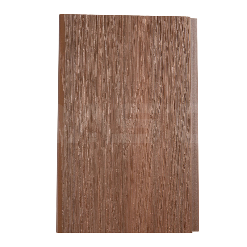 Como hotéis e resorts estão usando decks compostos para reduzir custos de manutenção